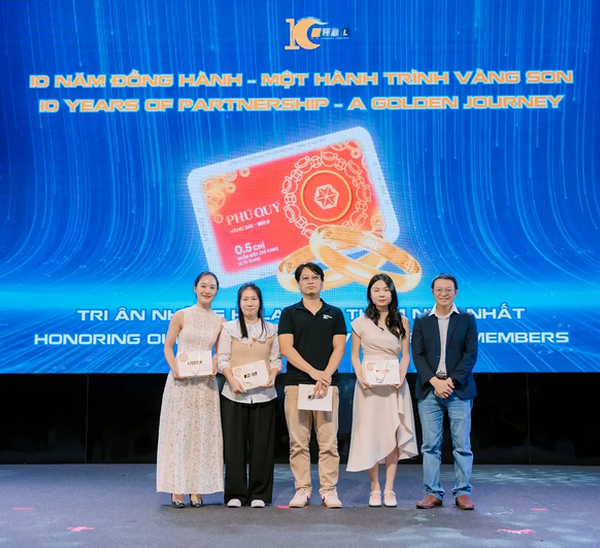 Tour "thank you trip": tặng khách hàng đã đồng hành nhiều năm.